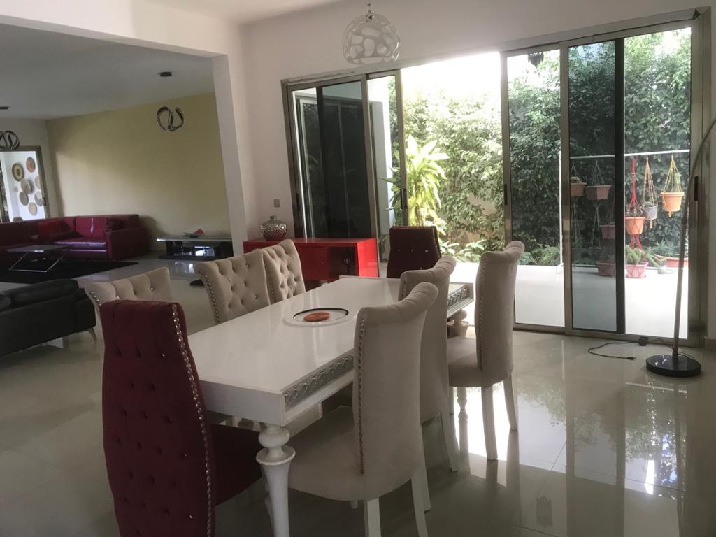 villa R+2 de 11 pièces